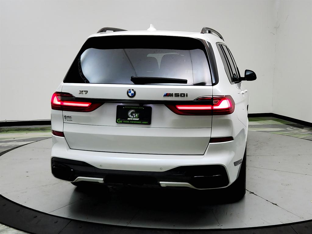 2022 BMW X7