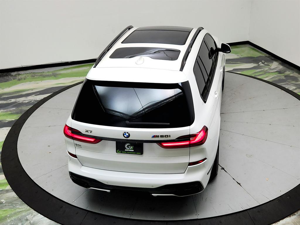 2022 BMW X7