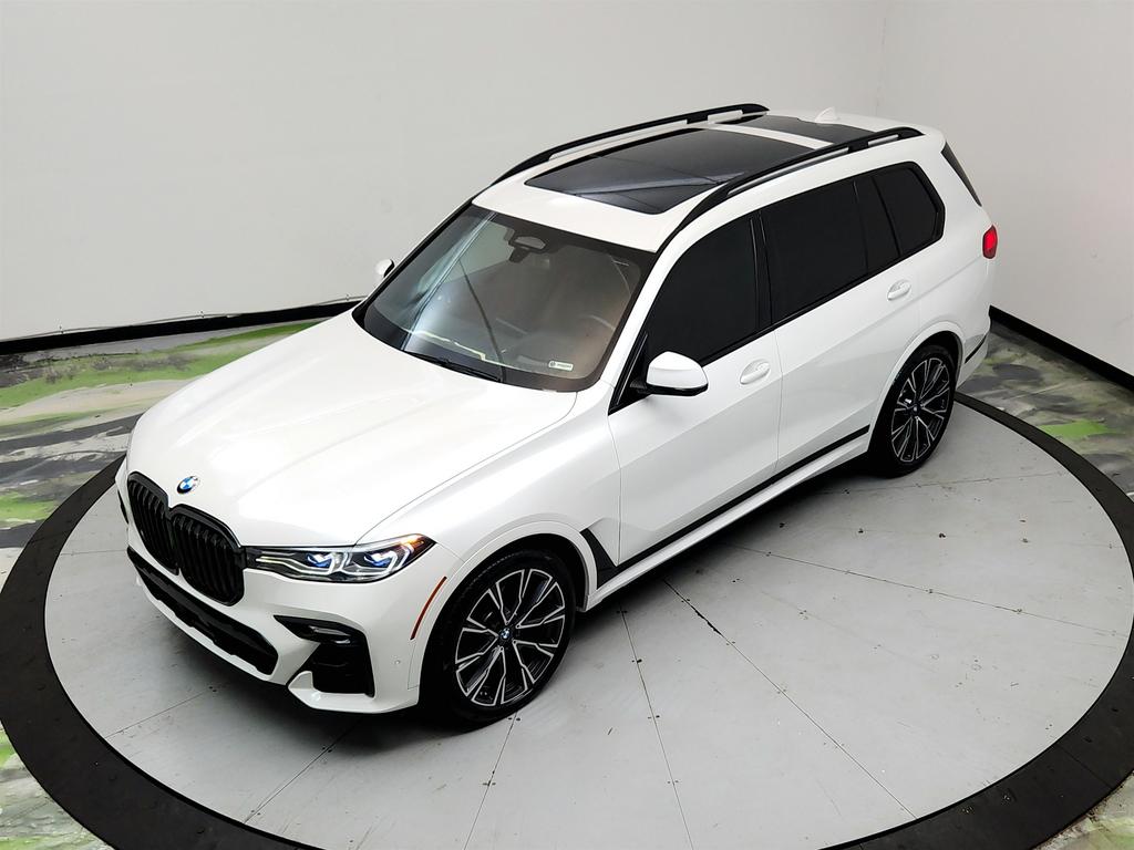 2022 BMW X7