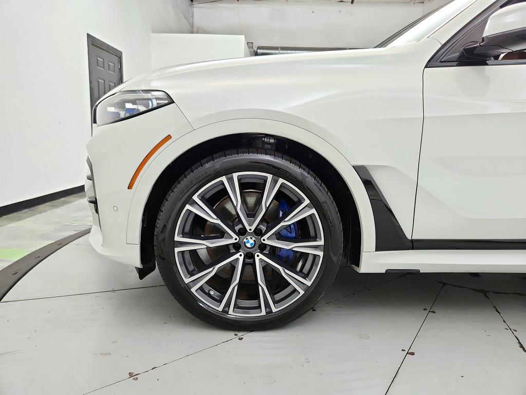 2022 BMW X7