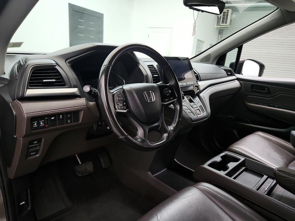 2018 Honda Odyssey - $16,795