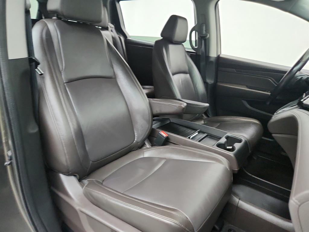 2018 Honda Odyssey - $16,795