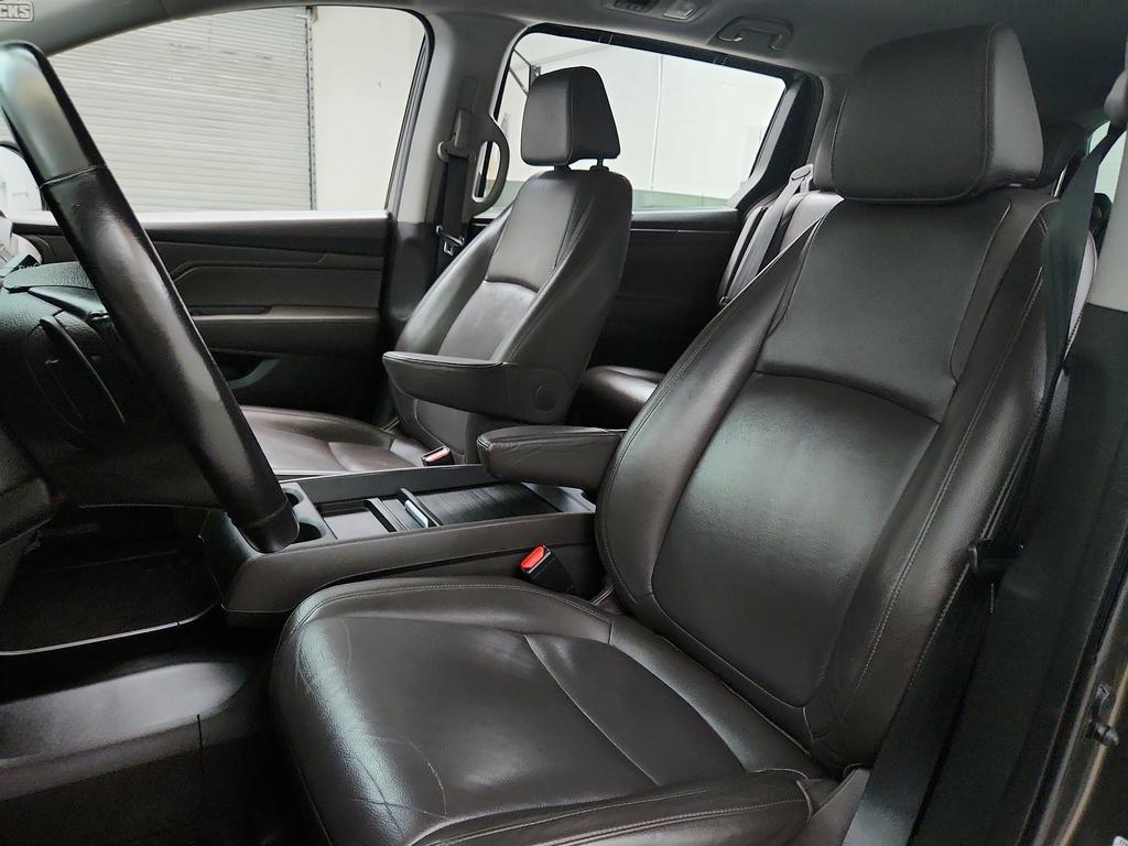 2018 Honda Odyssey - $16,795