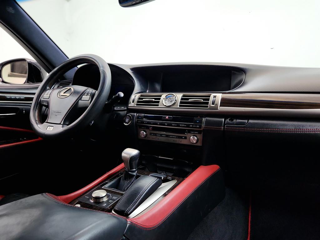 2015 Lexus LS - $20,895