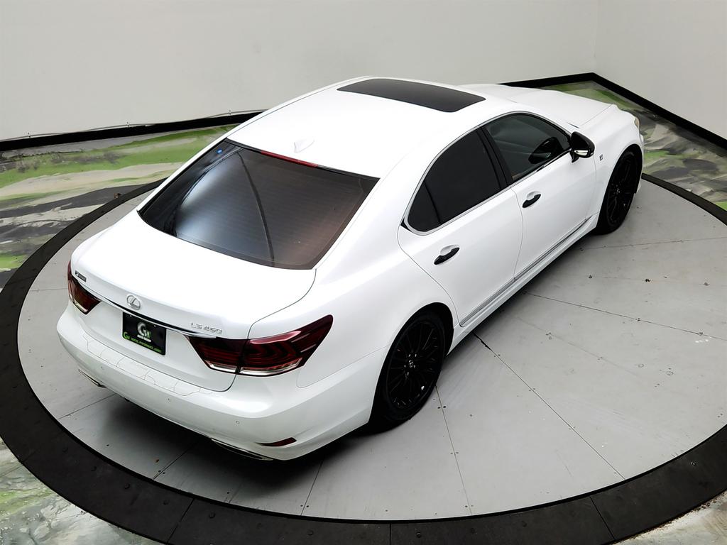 2015 Lexus LS - $20,895