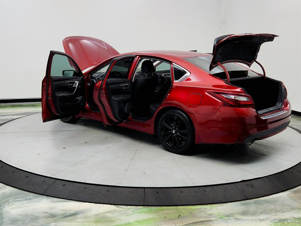 2017 Nissan Altima - $5,795