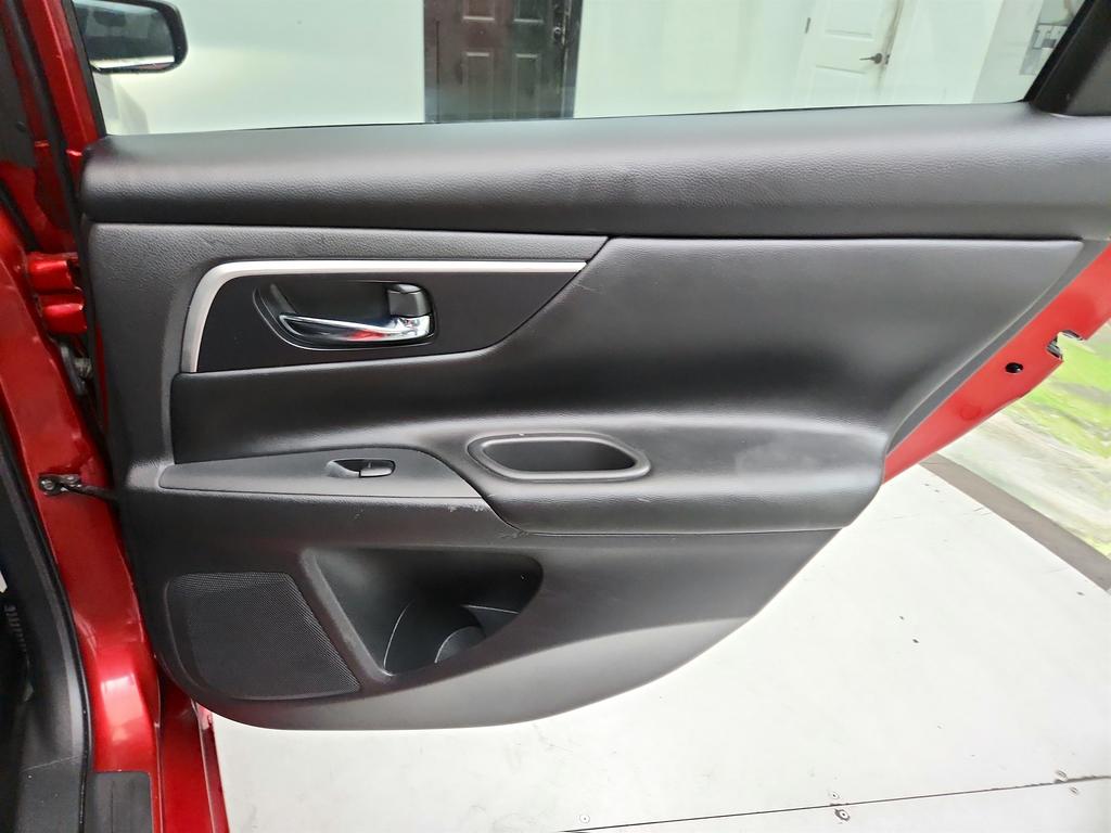 2017 Nissan Altima - $5,795