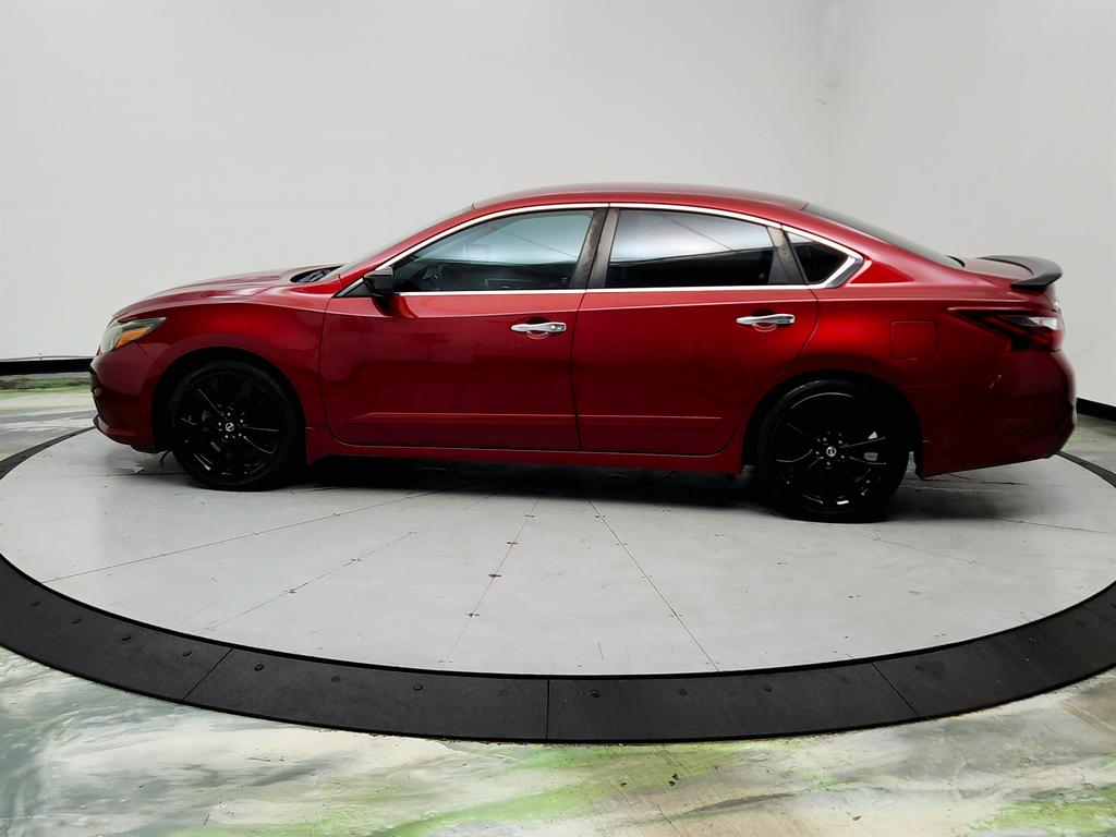 2017 Nissan Altima - $5,795
