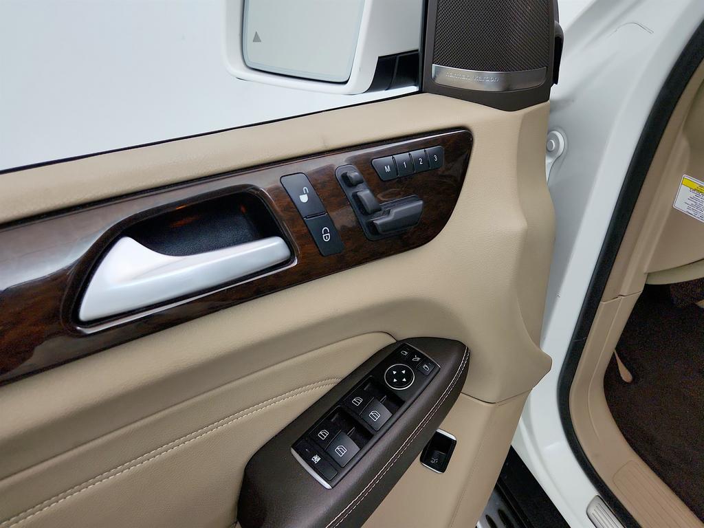2014 Mercedes-Benz Ml-class - $8,695