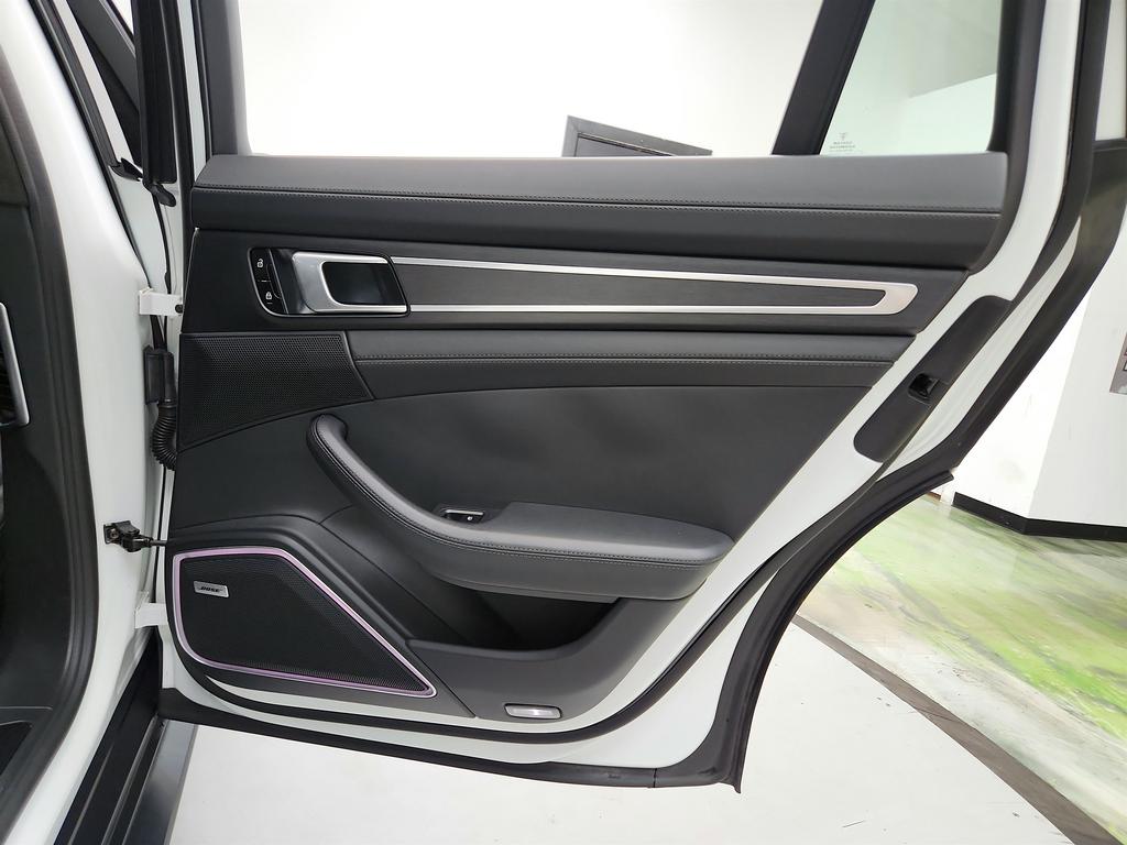 2019 Porsche Panamera - $59,950