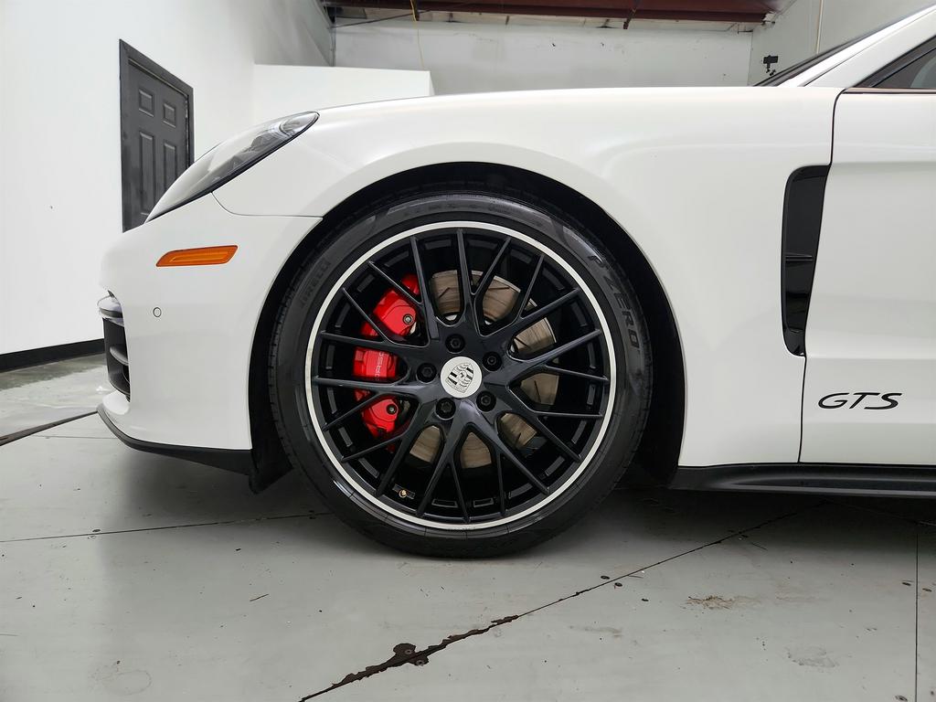2019 Porsche Panamera - $59,950