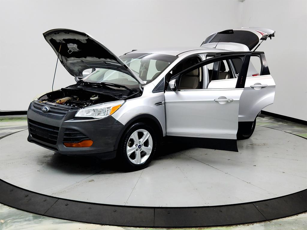 2015 Ford Escape - $3,995