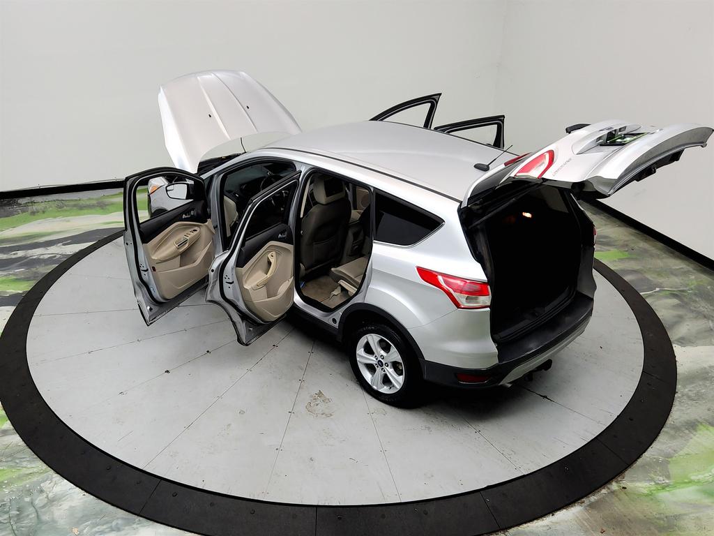2015 Ford Escape - $3,995