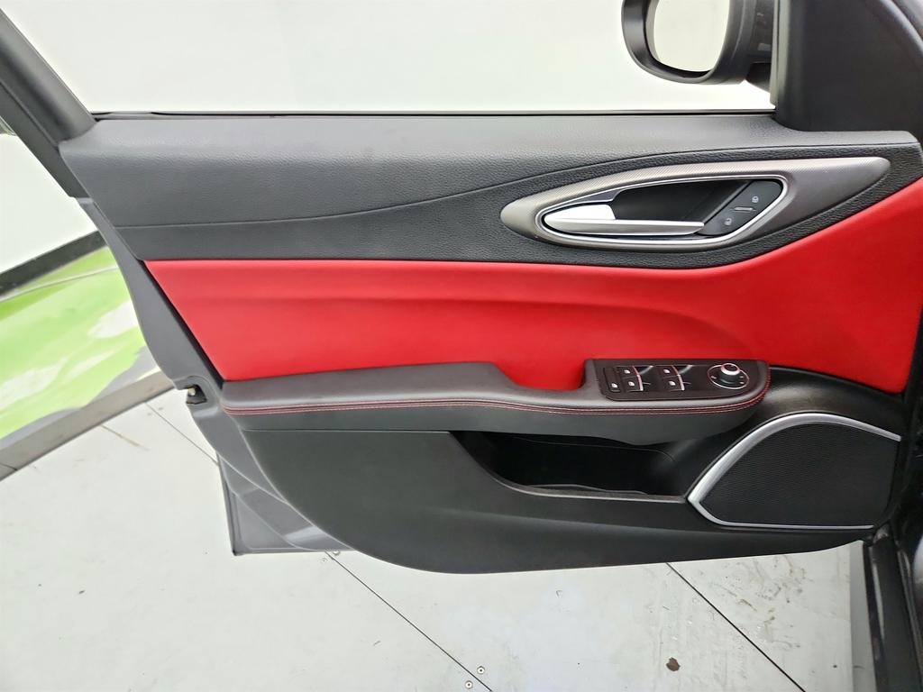 2019 Alfa Romeo Giulia - $14,995