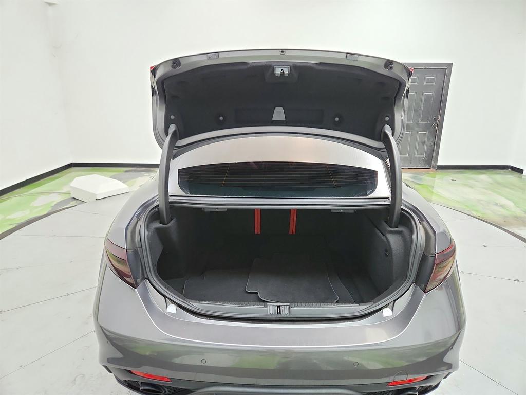 2019 Alfa Romeo Giulia - $14,995