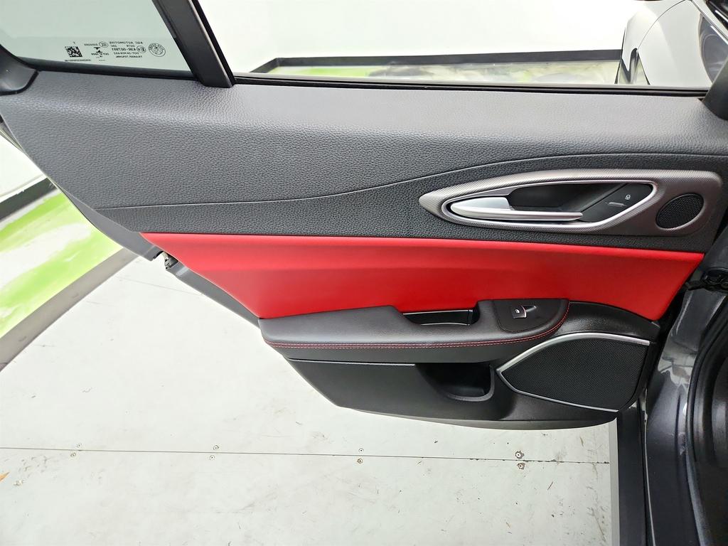 2019 Alfa Romeo Giulia - $14,995