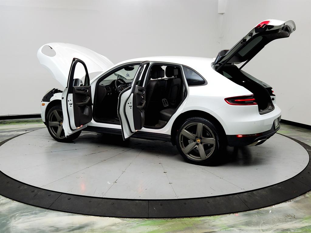 2018 Porsche Macan - $16,995