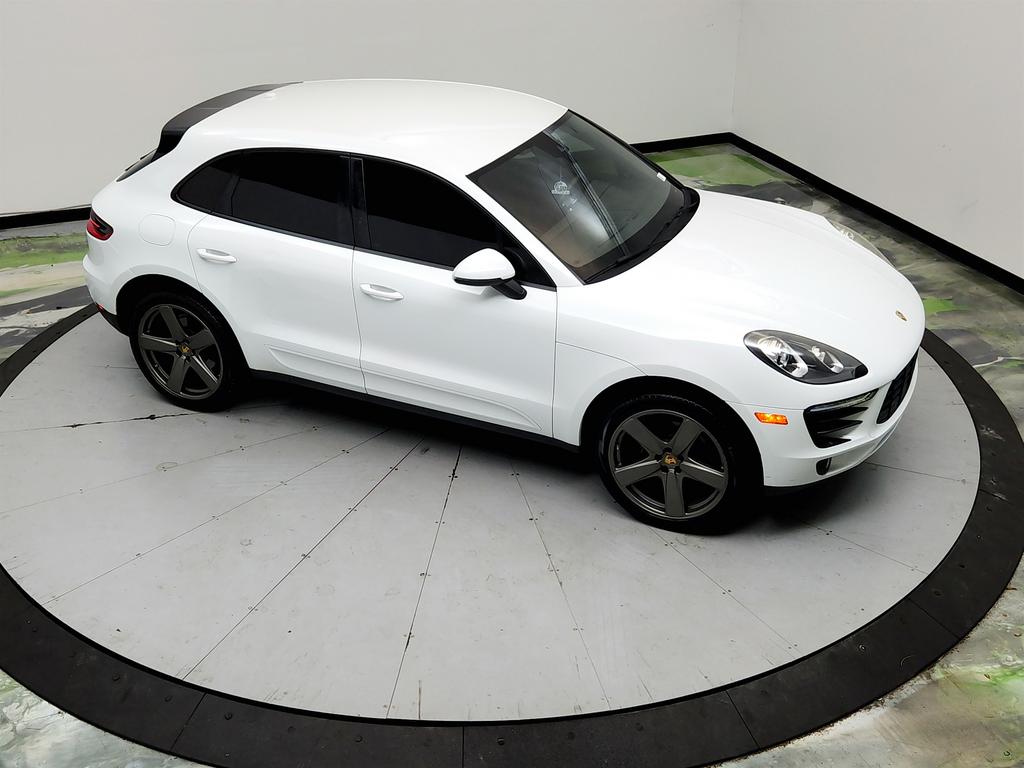 2018 Porsche Macan - $16,995