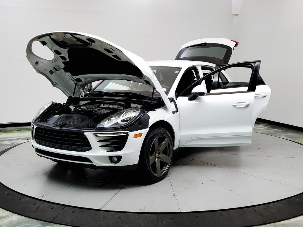 2018 Porsche Macan - $16,995