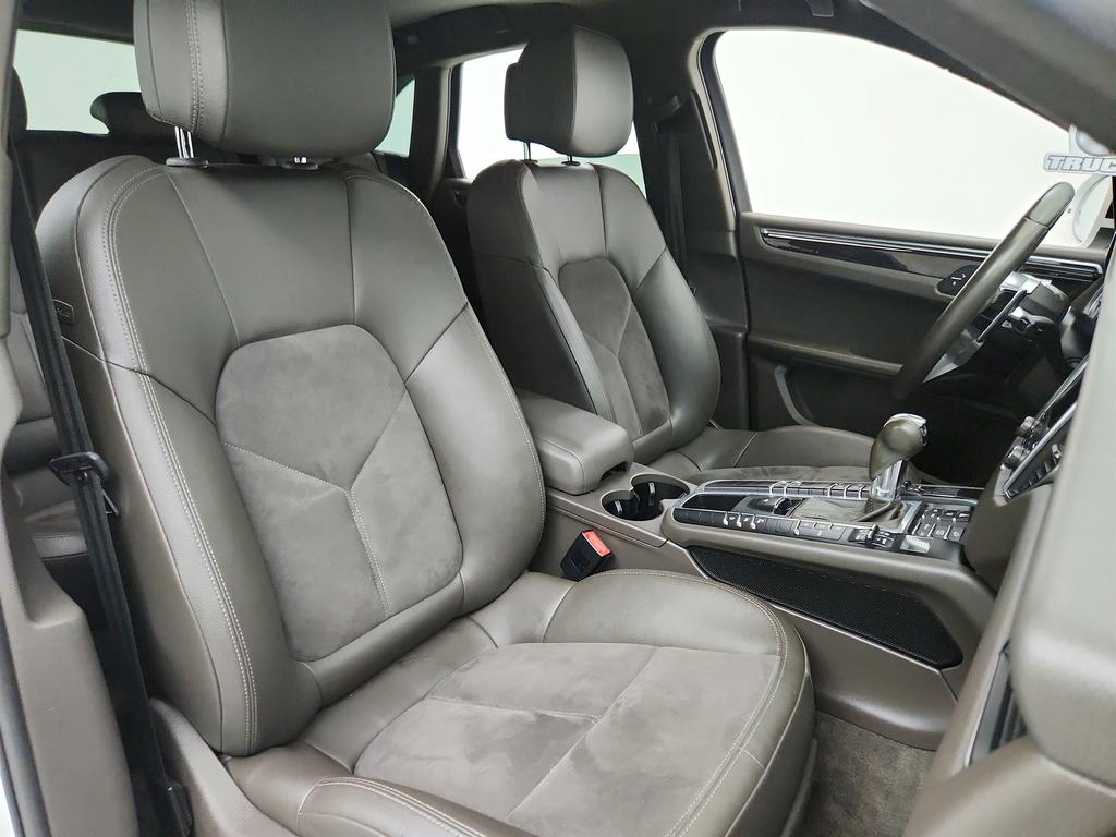 2018 Porsche Macan - $16,995
