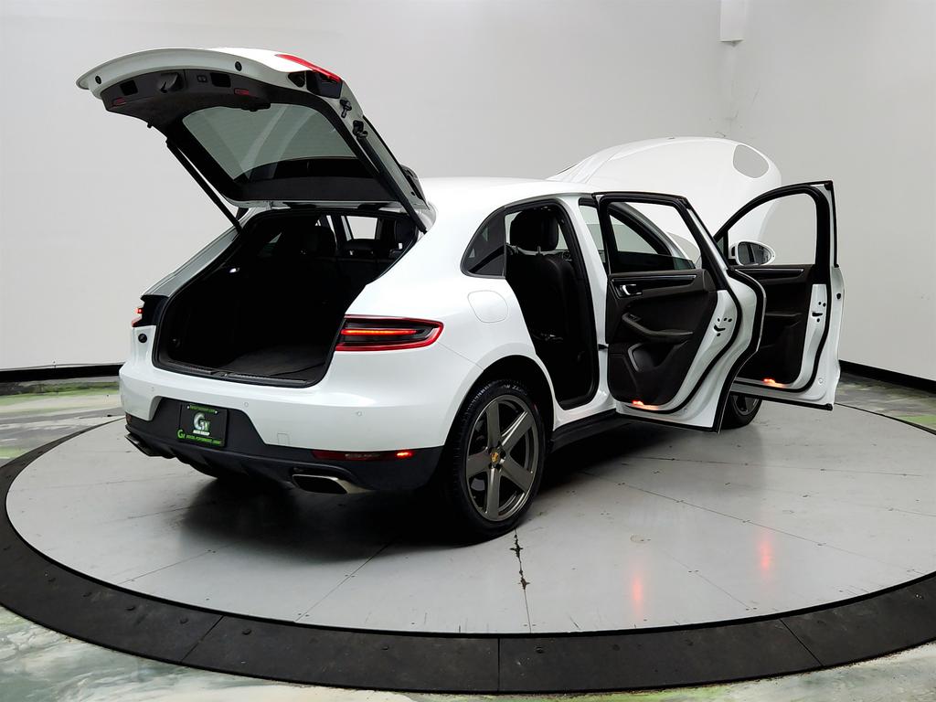 2018 Porsche Macan - $16,995