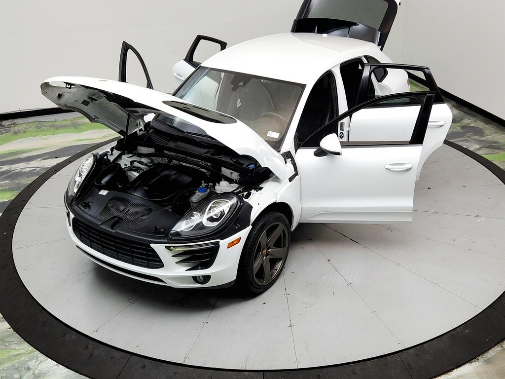 2018 Porsche Macan - $16,995