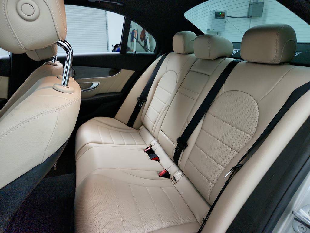 2019 Mercedes-Benz C-Class - $15,950