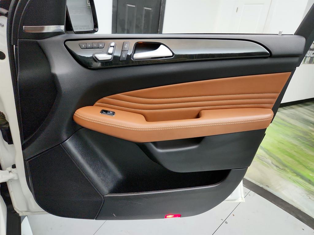2019 Mercedes-Benz E-Class - $28,495