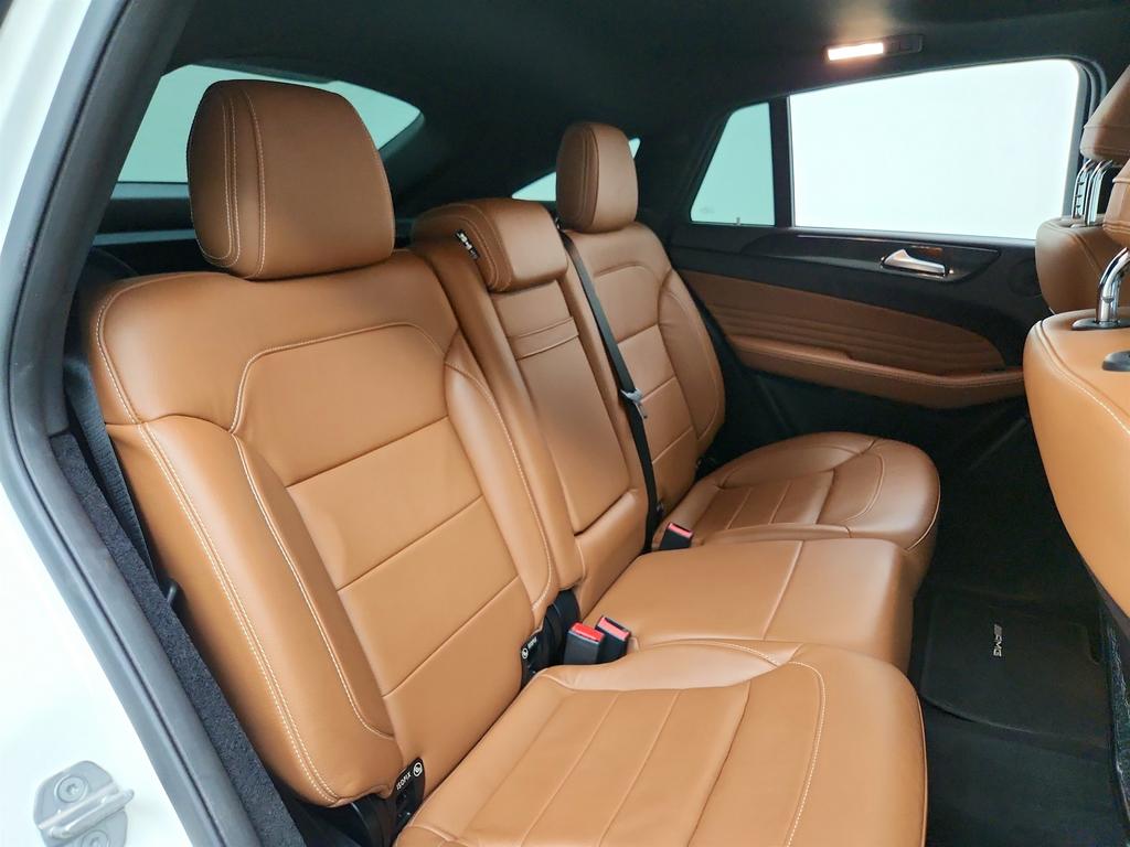 2019 Mercedes-Benz E-Class - $28,495