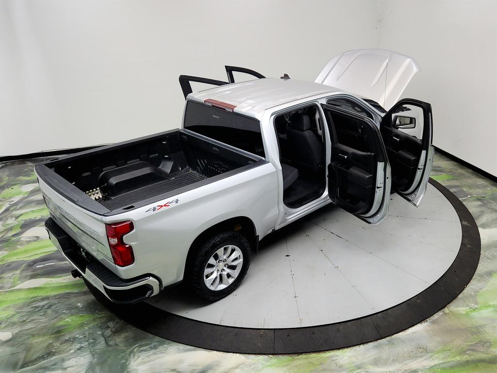 2020 Chevrolet Silverado - $18,695