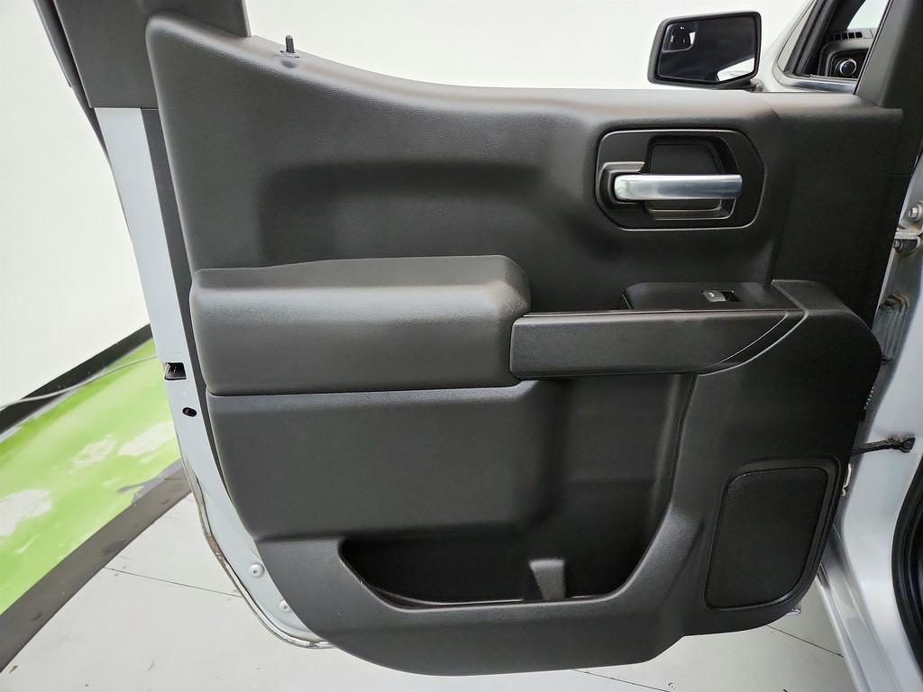 2020 Chevrolet Silverado - $18,695