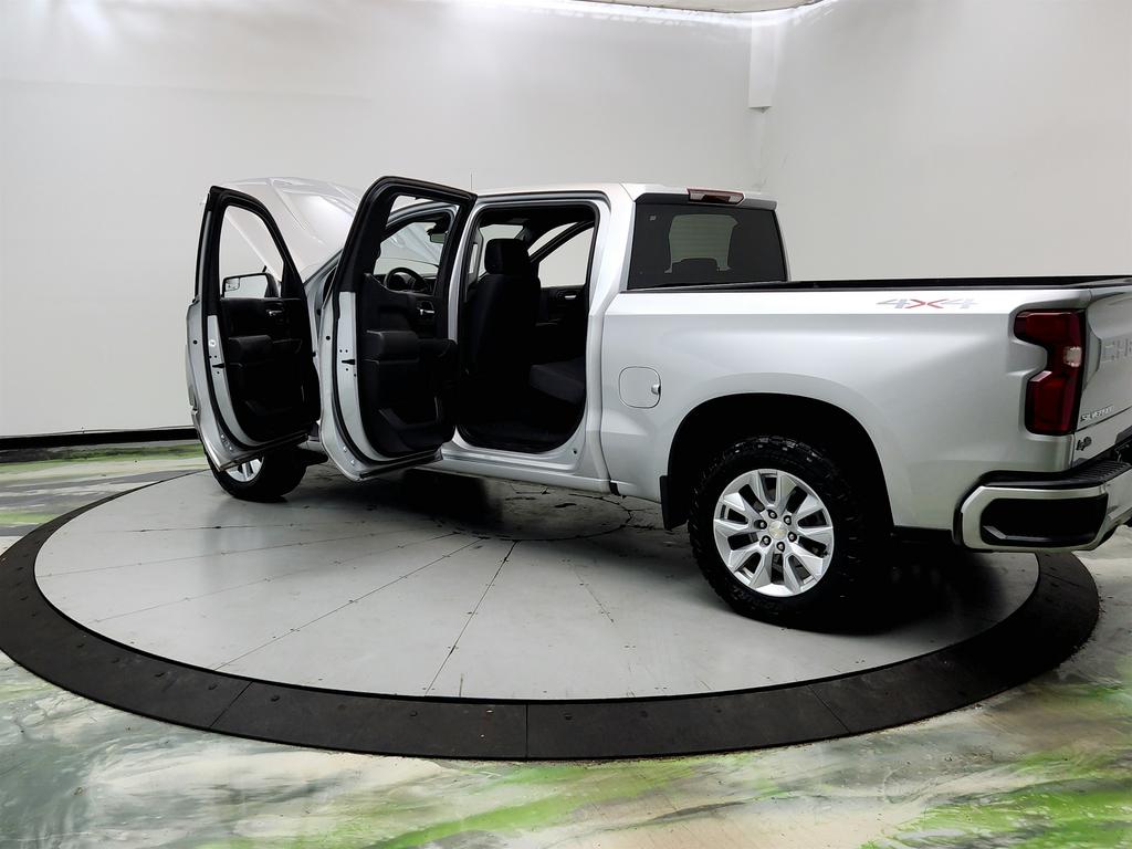 2020 Chevrolet Silverado - $18,695