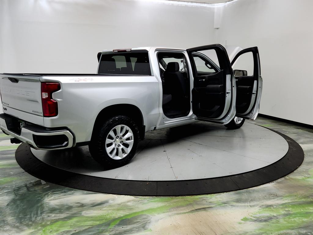 2020 Chevrolet Silverado - $18,695