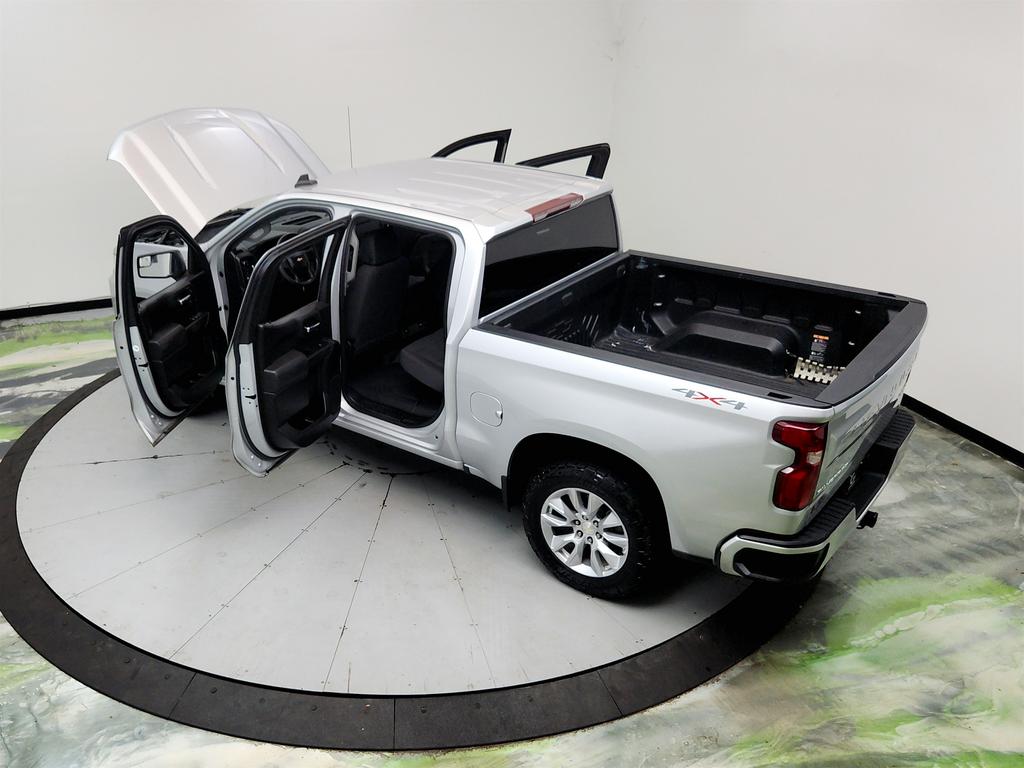 2020 Chevrolet Silverado - $18,695