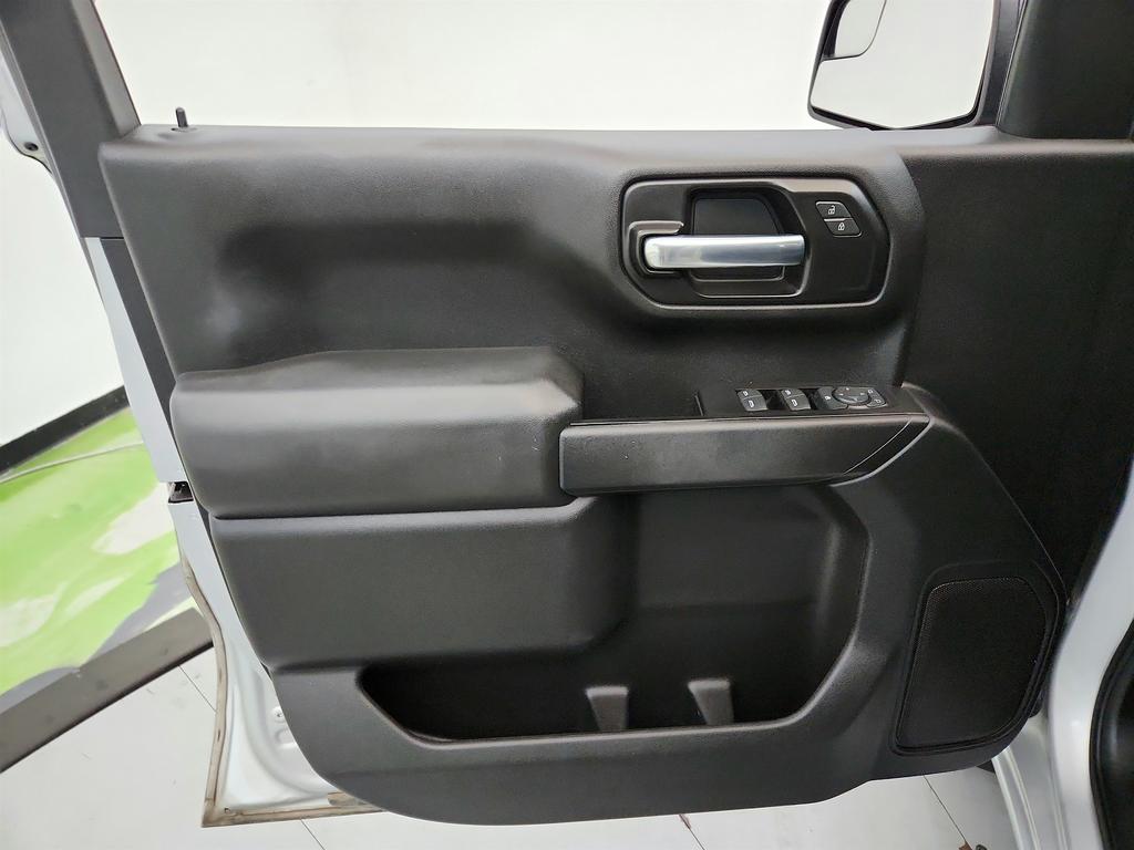 2020 Chevrolet Silverado - $18,695