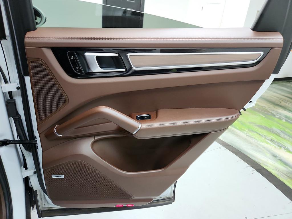 2021 Porsche Cayenne - $49,995