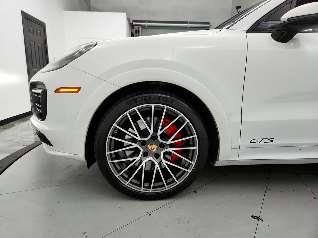 2021 Porsche Cayenne - $49,995