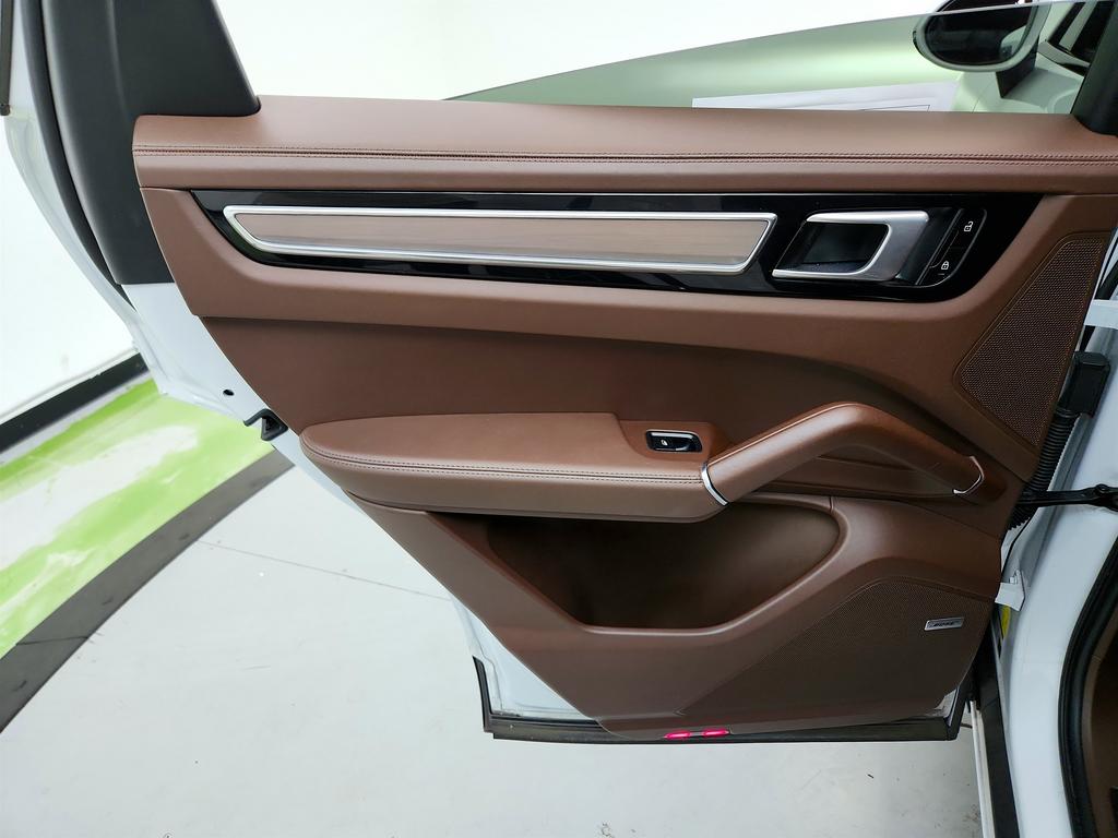 2021 Porsche Cayenne - $49,995