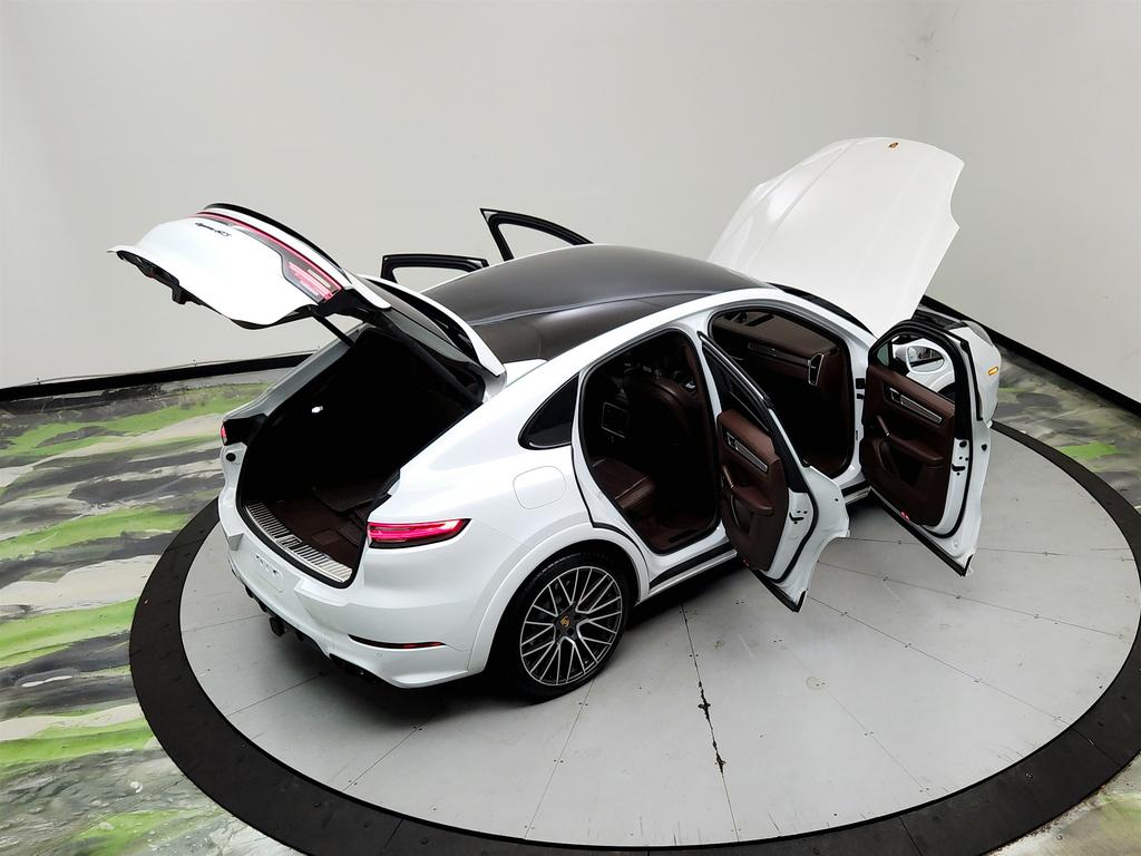 2021 Porsche Cayenne - $49,995