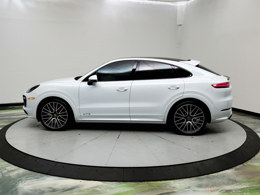2021 Porsche Cayenne - $49,995