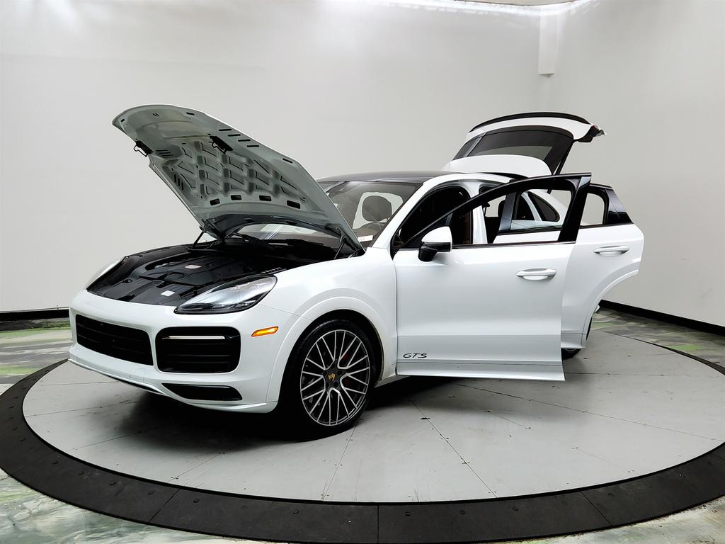 2021 Porsche Cayenne - $49,995