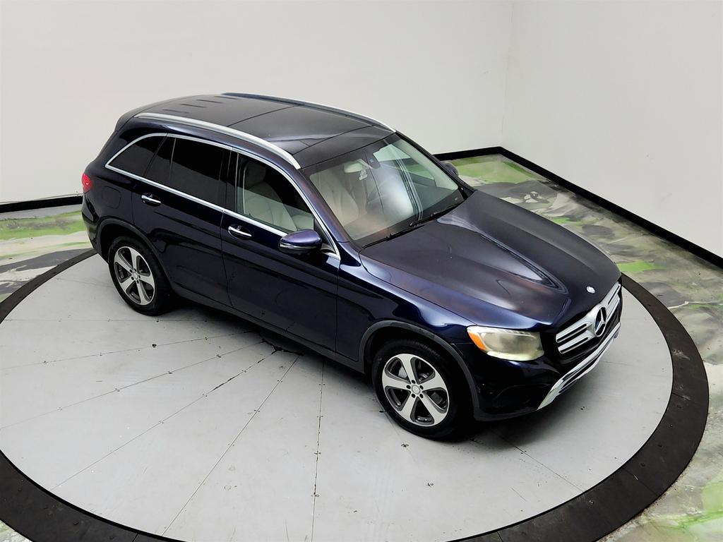 2016 Mercedes-Benz C-Class - $9,945