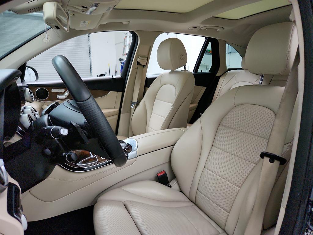 2016 Mercedes-Benz C-Class - $9,945