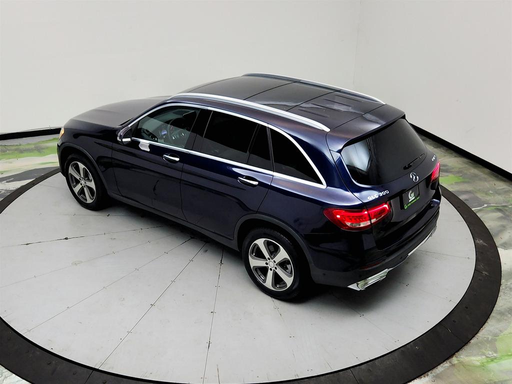 2016 Mercedes-Benz C-Class - $9,945
