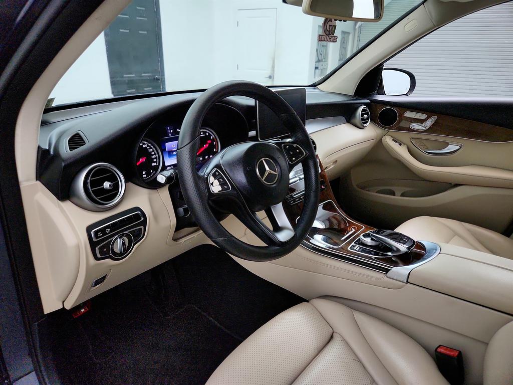 2016 Mercedes-Benz C-Class - $9,945
