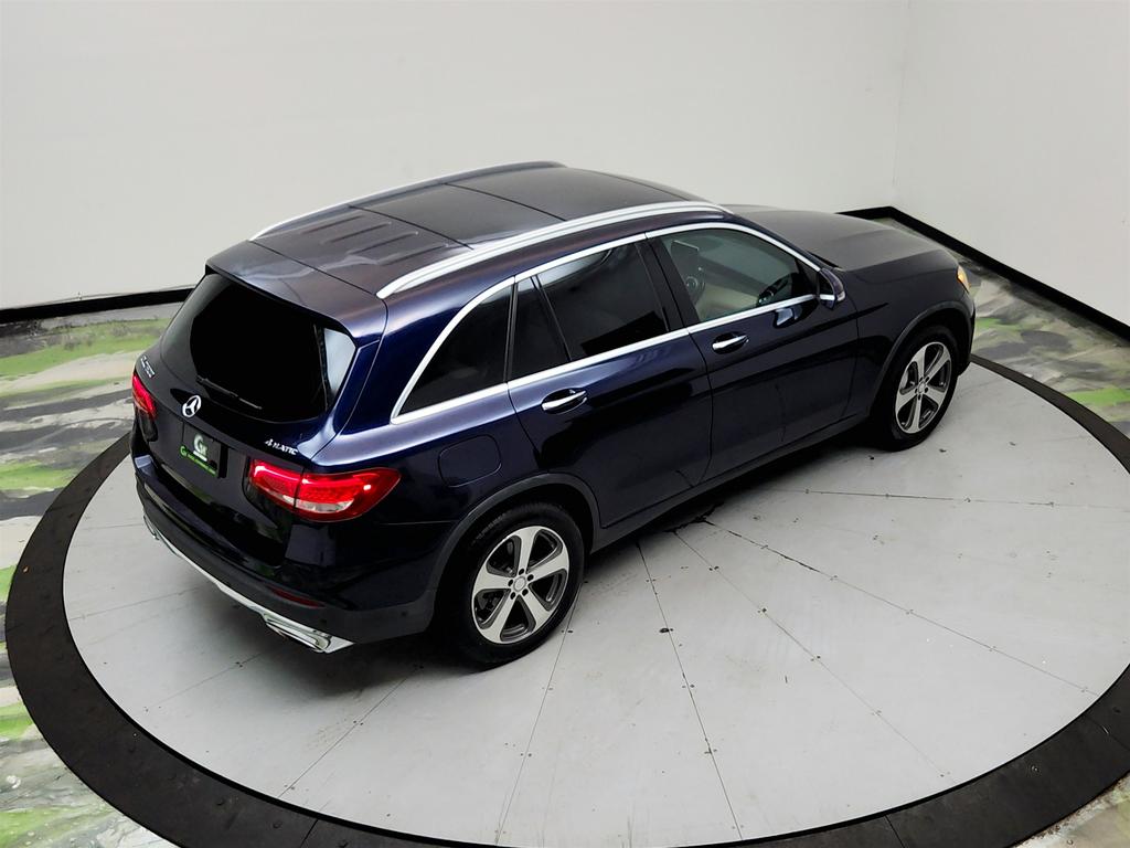 2016 Mercedes-Benz C-Class - $9,945