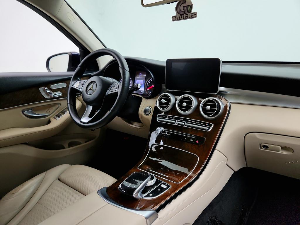 2016 Mercedes-Benz C-Class - $9,945