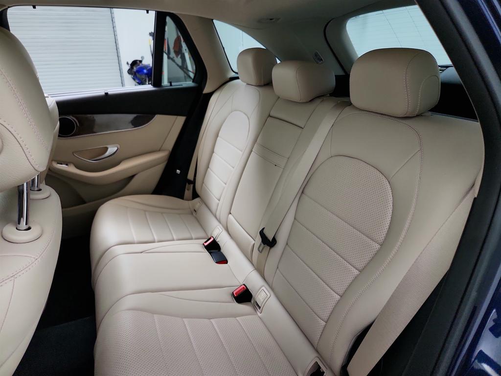 2016 Mercedes-Benz C-Class - $9,945