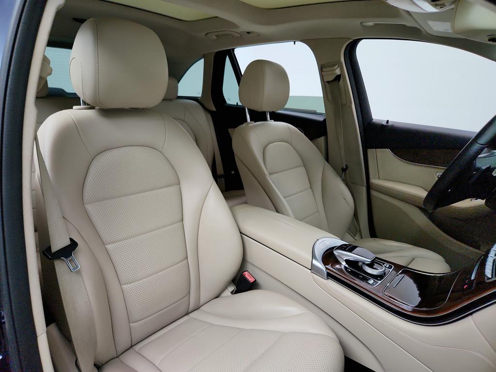 2016 Mercedes-Benz C-Class - $9,945