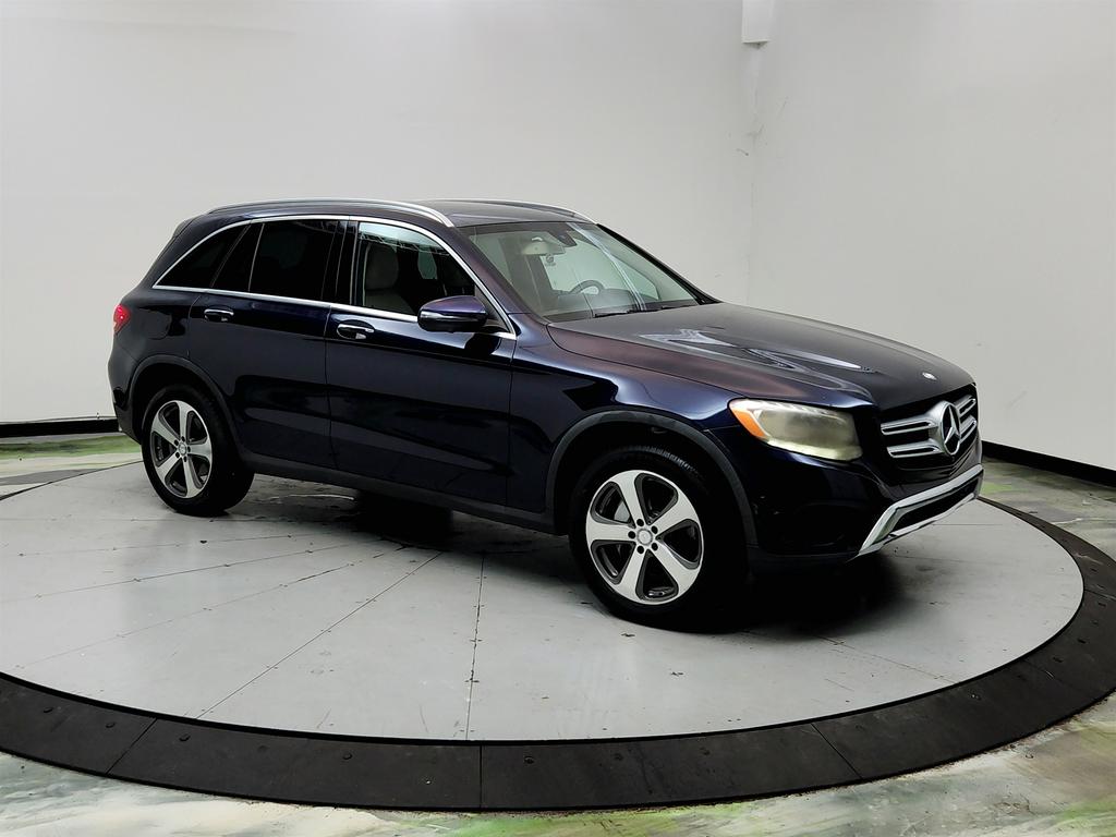 2016 Mercedes-Benz C-Class - $9,945